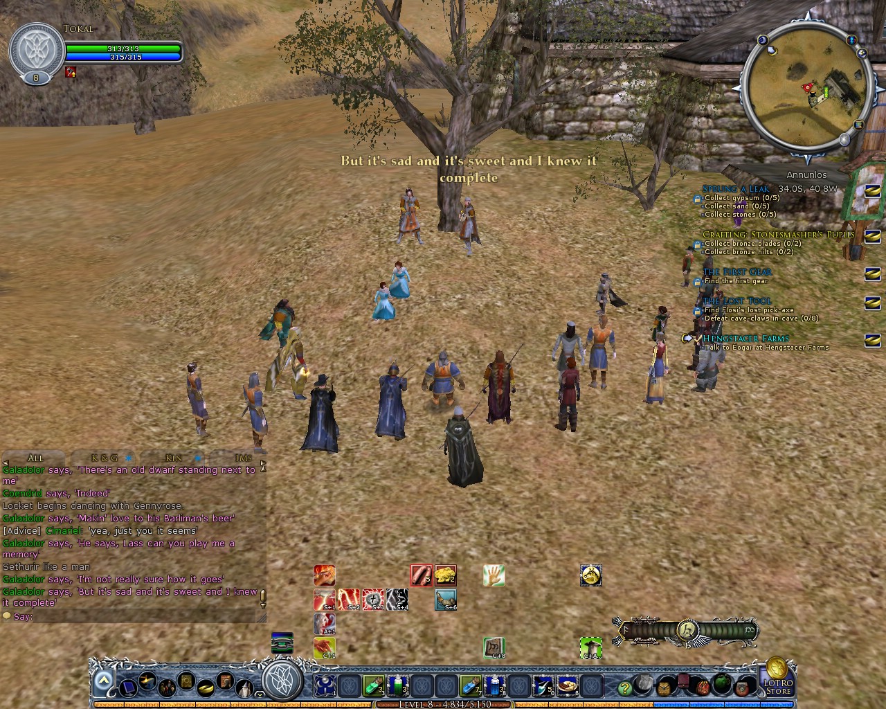 Image: The crowd around the minstrel Galadolor