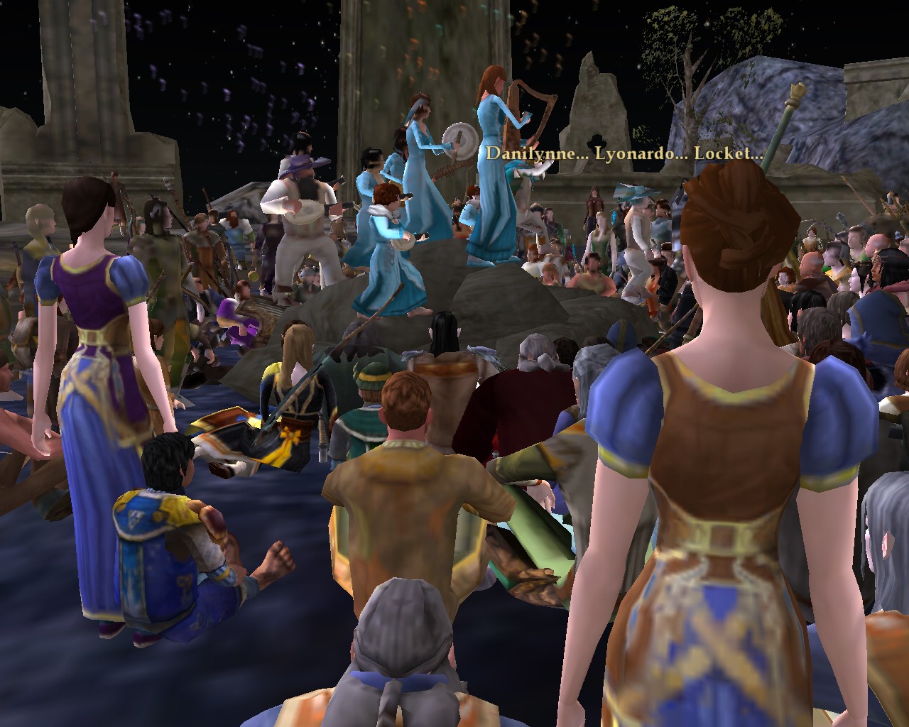 Image: The "Green Hill Music Society" playing their best songs 05