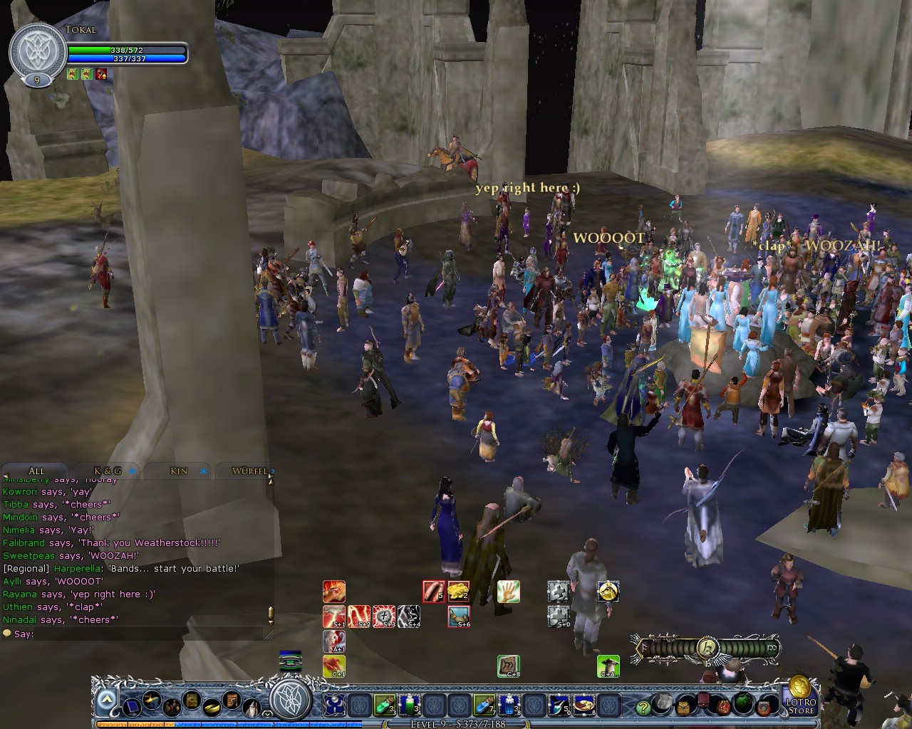 Image: The bands arrange for the last tune and the Battle of the Bands 05